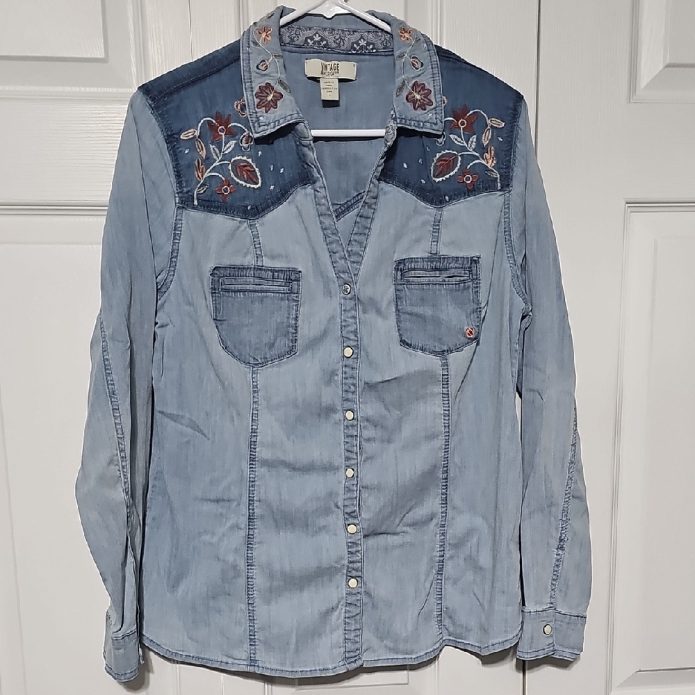 Vintage America Light Blue Denim Top with Embroidered Paisley Trim